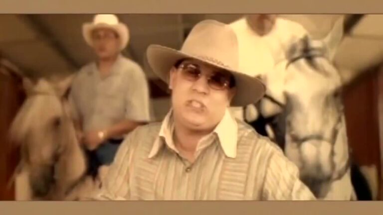 0504 Hector El father Ft. Divino - Noche de travesura
